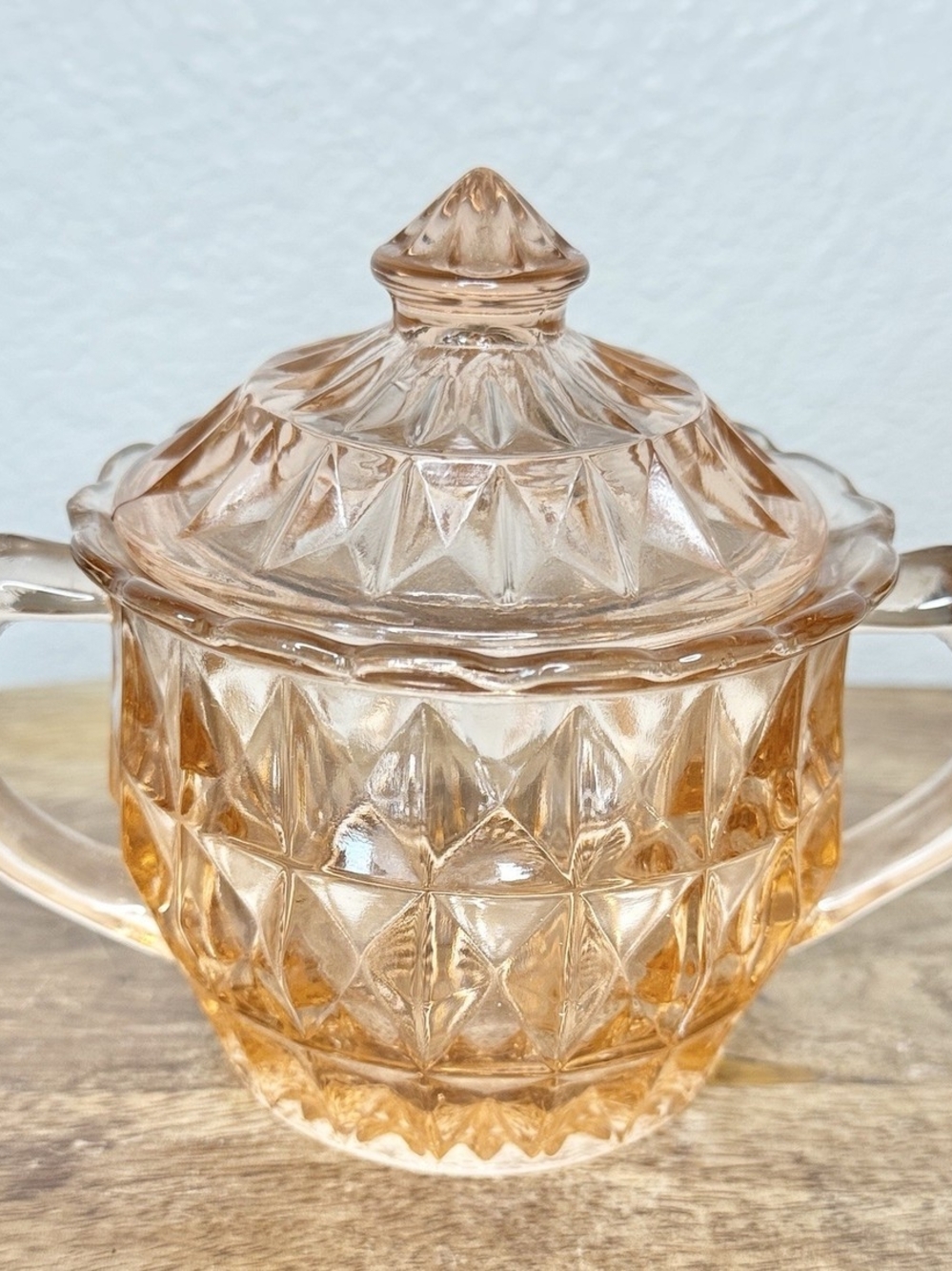 Jeanette Glass lidded sugar bowl in the Windsor Diamond pattern.